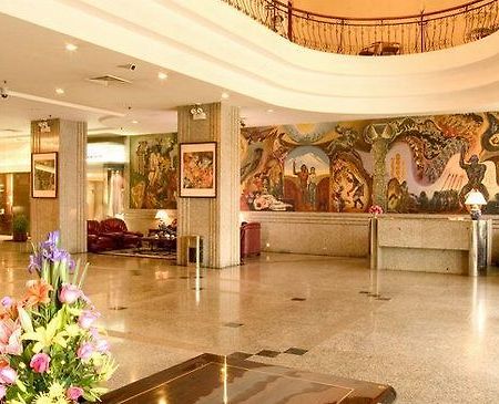 Hotel Golden Dragon Kunming Wnętrze zdjęcie