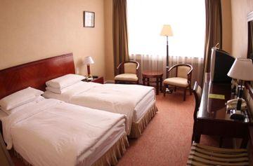 Hotel Golden Dragon Kunming Zewnętrze zdjęcie